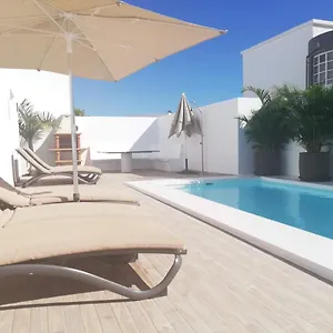 villa-elena.puertodelcarmen-hotels.org/